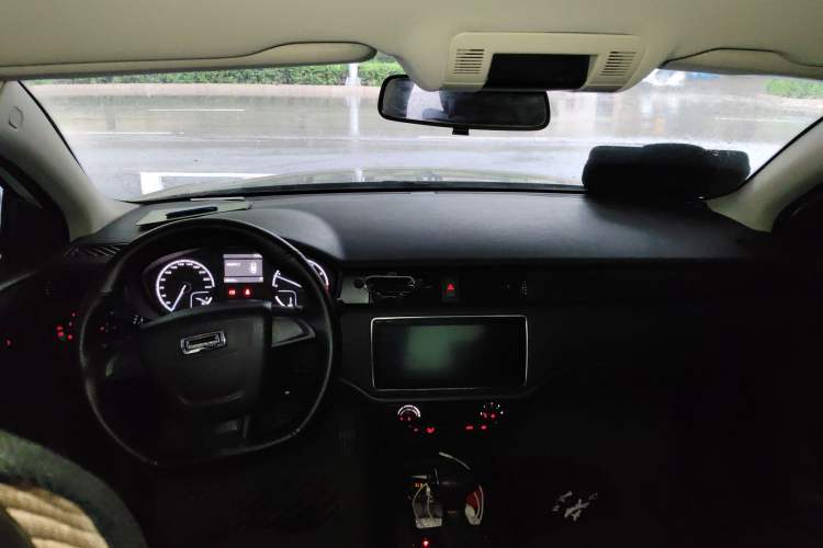 Used Qoros 3 2018 Sedan 1.6L Automatic Leading Model
