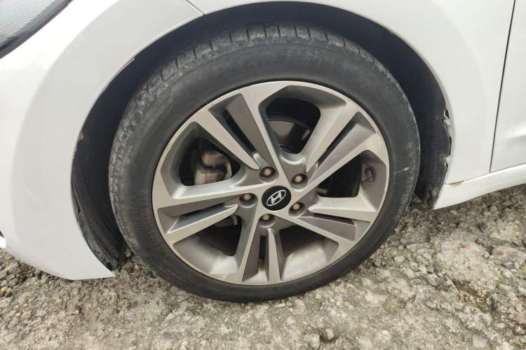 Used Hyundai Elantra (6th Generation / Lingdong) 2016 1.6L Automatic ZhiXuan – Elite Version
