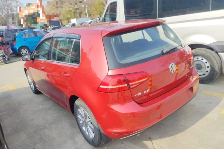 Used Volkswagen Golf 2015 1.6L Automatic Fashion Model
