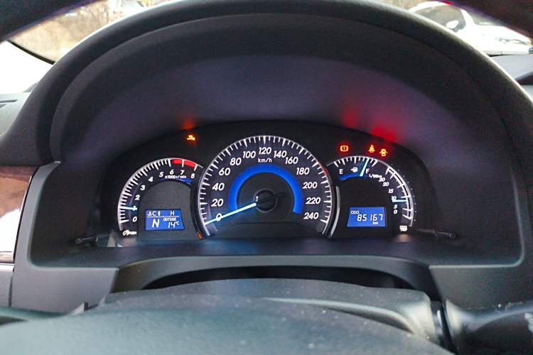 Used Toyota Camry 2016 2.5G 10th Anniversary Deluxe Navigation Edition Instrument Cluster