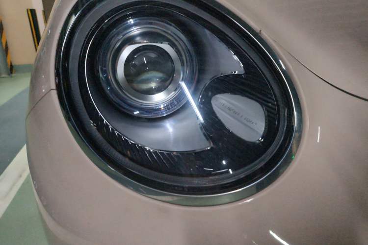 Used ORA Good Cat 2023 401 km Standard Range Comfort Version Lithium Iron Phosphate