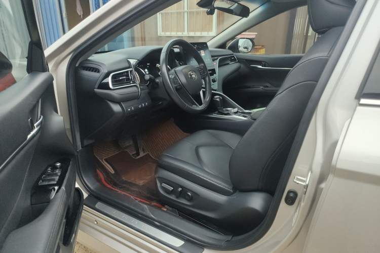 Used Toyota Camry 2021 2.0G Luxury Edition