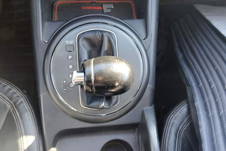 Used Kia Sportage R 2012 2.0L Automatic Two-Wheel Drive GLS