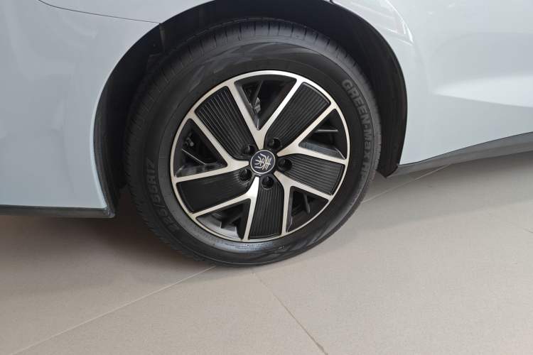 Used BYD Qin L 2025 DM-i Smart Drive 120KM Superior Model