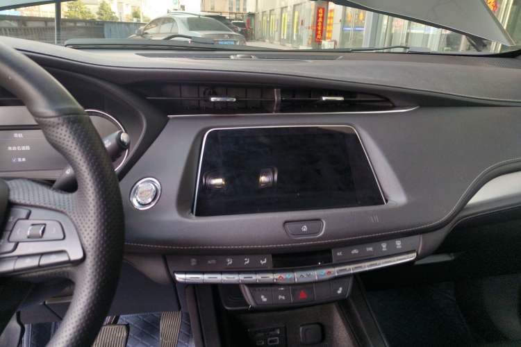 Used Cadillac XT4 2018 28T Two-Wheel Drive Leading Version
