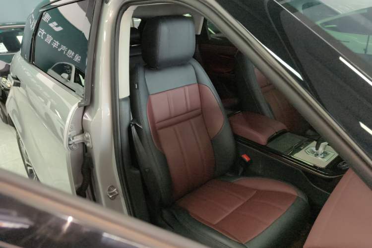 Used Land Rover Range Evoque 2022 Aurora L 249 PS R-Dynamic Luxury Edition
