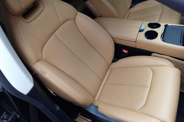 Used Leapmotor C11 2024 Range-Extended 300 Luxury Edition
