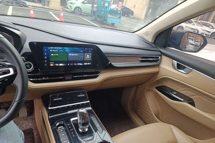 Used Wuling Victory 2023 2.0L DHT Luxury Edition