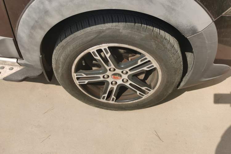 Used FORTHING Joyear SUV 2012 1.6L Luxury Model
