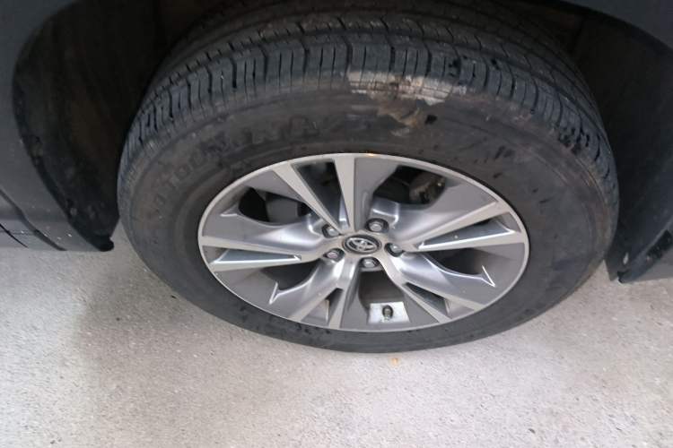 Used Toyota Highlander 2021 2.0T Two-Wheel Drive Elite Version 7-Seater