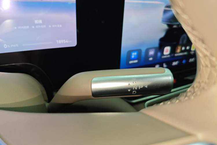 Used Hima AITO M9 2024 Range-Extended Ultra Version 52 kWh 5-Seater Model Gear Lever