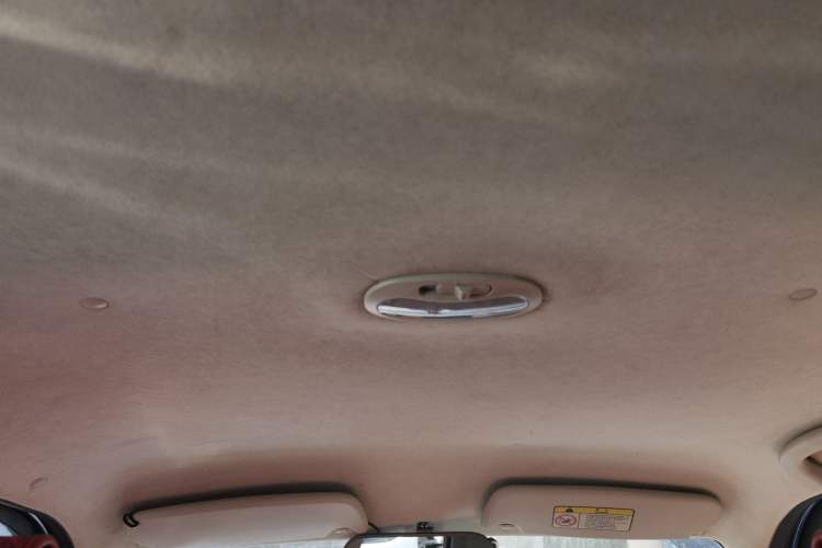 Used Lifan Auto 330 2014 1.3L Manual Standard Edition
