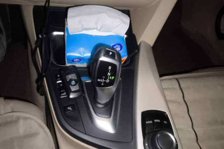 Used BMW 3 Series 2013 320Li Fashion Model Gear Lever