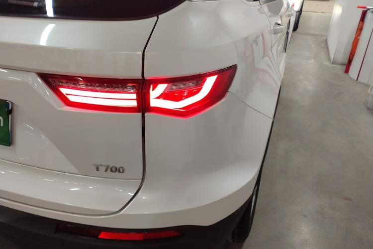 Used Zotye T700 2017 1.8T Dual-Clutch Luxury Model