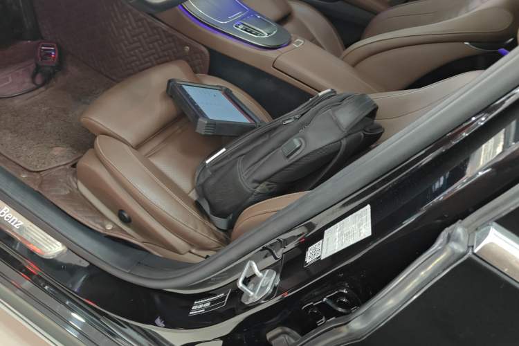 Used Mercedes-Benz E-Class 2023 Restyled E 260 L Sport Edition Left Front Seat