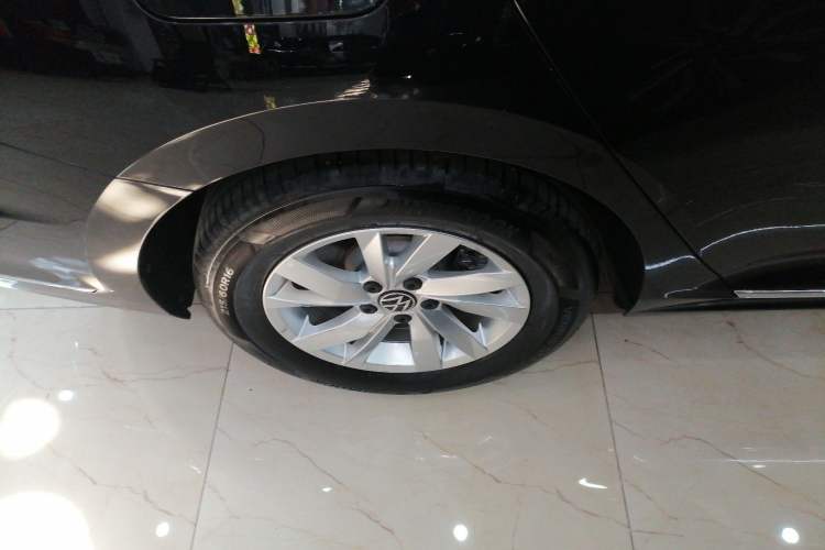 Used Volkswagen Passat 2023 Revised Version 280TSI Business Edition Right Rear Wheel Hub