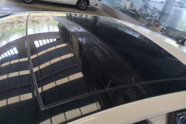 Used Volkswagen Lamando 2017 230TSI DSG Fashion Edition Roof