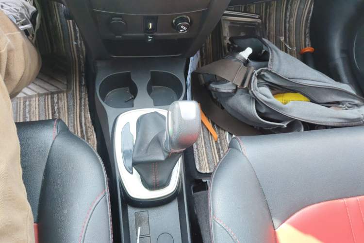 Used Haval H1 2017 Red-Label 1.5L AMT Luxury Model