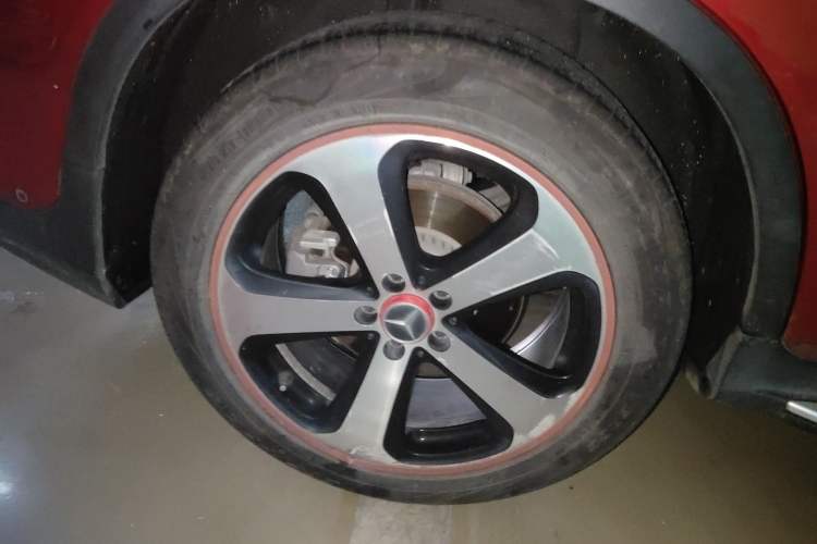 Used Mercedes-Benz GLC 2018 Facelift GLC 260 4MATIC Luxury Edition Right Rear Wheel Hub