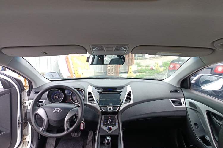 Used Hyundai Elantra (5th Generation / Langdong) 2016 1.6L Automatic Smart Version Headliner
