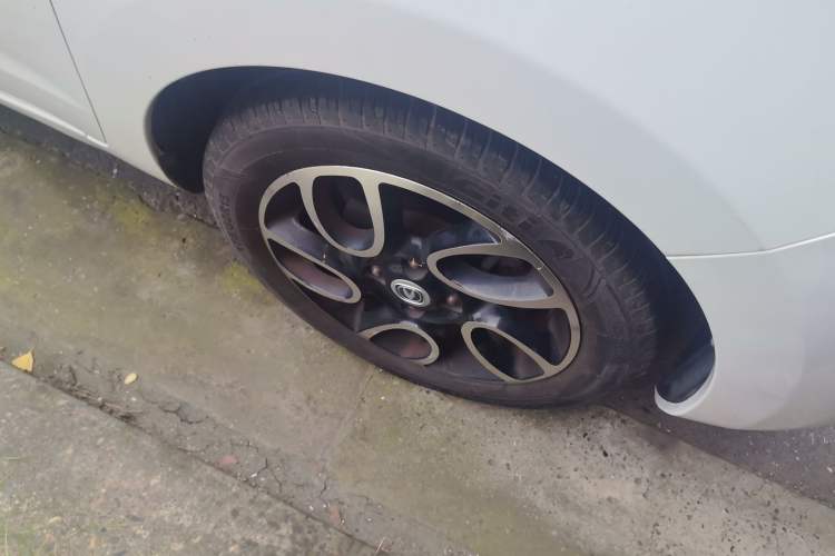 Used CHANGAN Benni 2015 1.4L IMT Sunroof Version China V Standard
