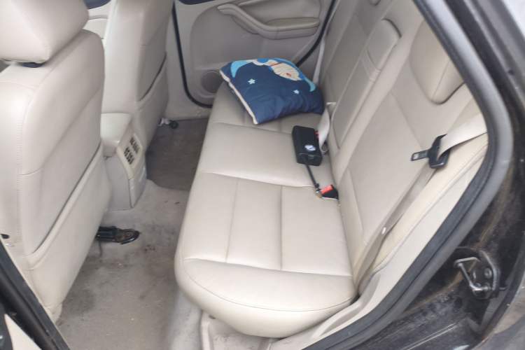 Used Ford Focus 2007 Sedan 1.8L Automatic Fashion Edition