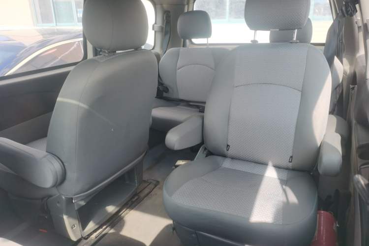 Used FORTHING Lingzhi 2015 M3 1.6L 7-Seater Luxury Model
