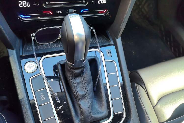 Used Volkswagen Magotan 2020 280TSI DSG Comfort Edition Gear Lever