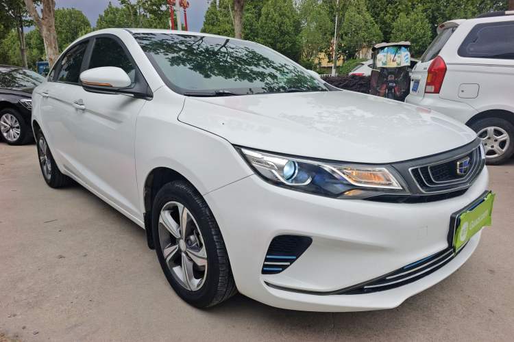 Used Geely Auto Emgrand GL 2018 1.8L DCT Elite Smart Connectivity Version Front Right 45 Deg