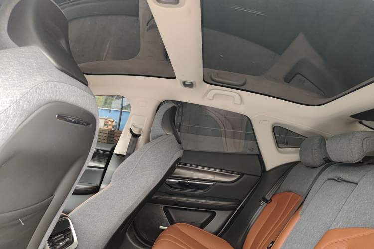 Used XPeng P7 2022 480 Standard Range Smart Drive Edition
