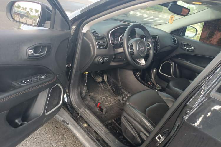 Used Jeep Compass 2019 220T Automatic Family Edition