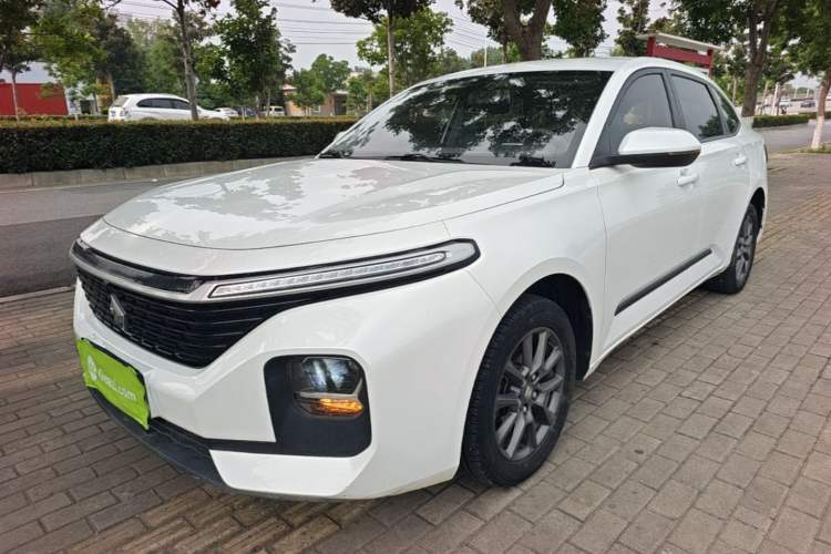 Used Baojun RC-5 2020 1.5L Manual Zhiyao Elite Edition Guazi used car, China used car export, Used car for sale, Used cars, Cheapest cars for sale