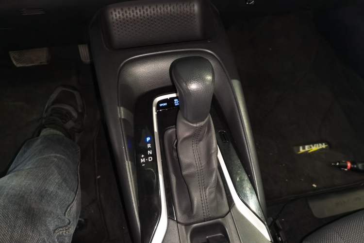 Used Toyota Levin 2019 185T CVT Luxury Edition China VI Standard