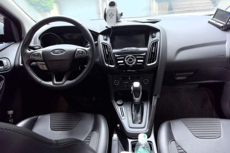 Used Ford Focus 2017 Sedan 1.6L Automatic Fashion Edition Smart Drive Version