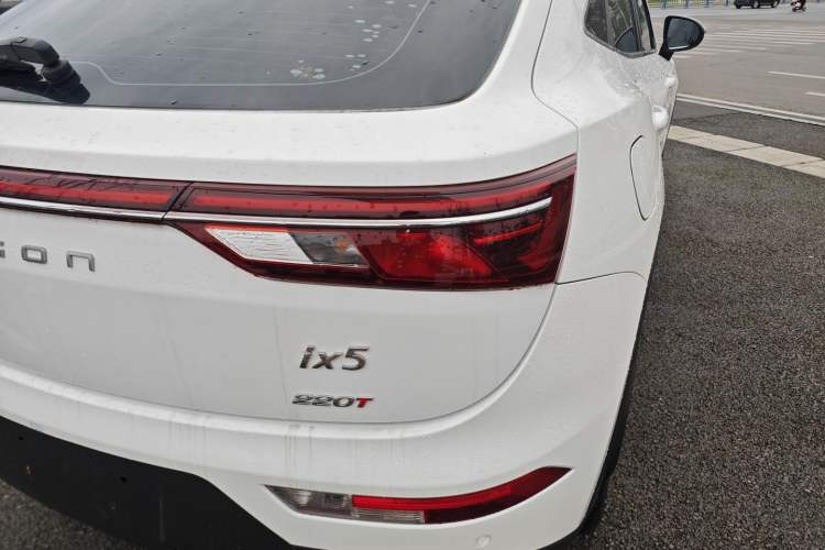 Used Dongfeng Fengon ix5 2019 220T CVT ZhiShang Trim China V Standard Right Rear Taillight
