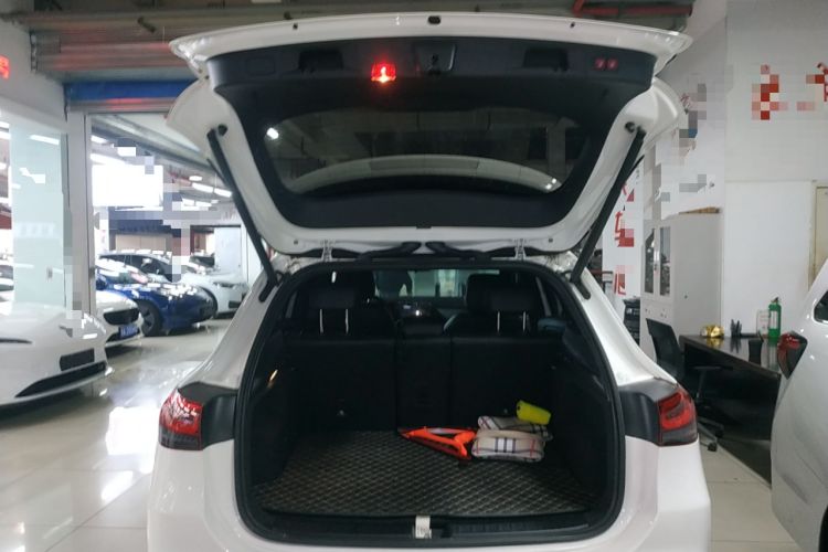 Used Mercedes-Benz GLA 2022 Second Facelift GLA 200 Trunk