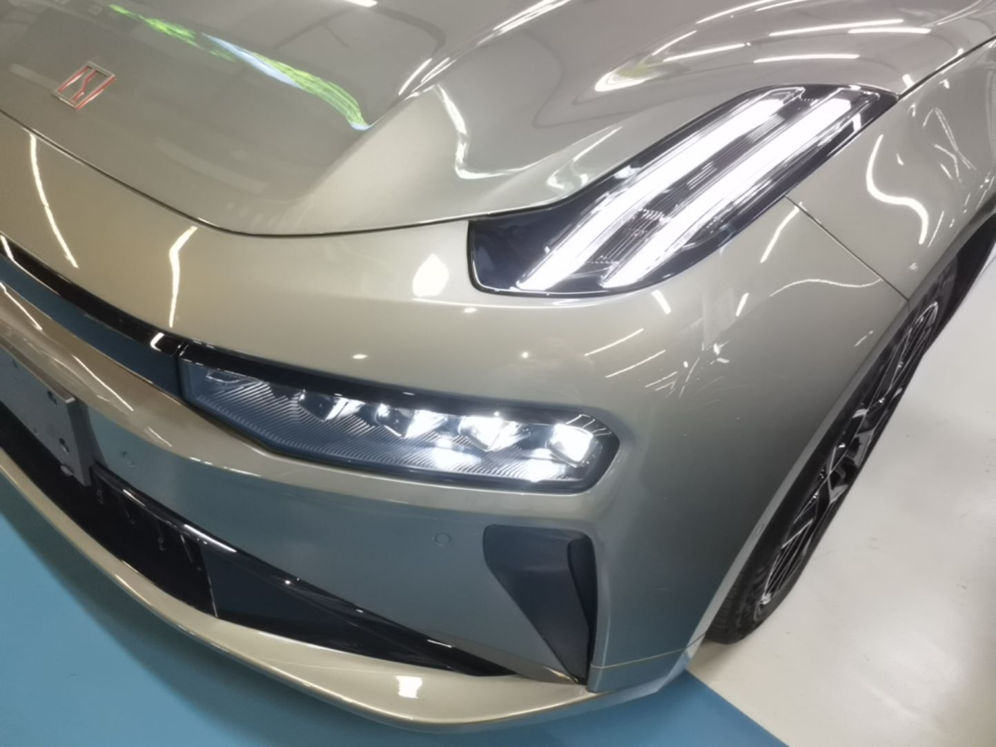 Zeekr 001 2025 WE Edition 95 kWh All-Wheel Drive — снимка 8