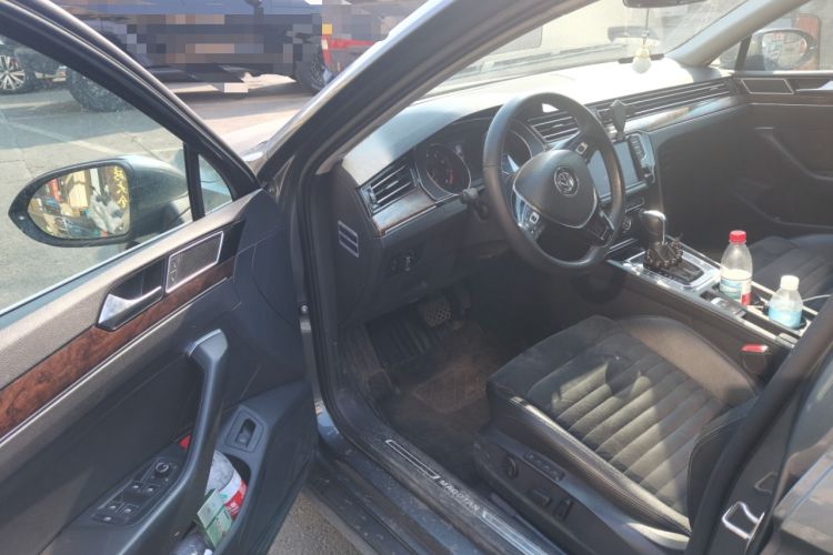 Used Volkswagen Magotan 2017 330TSI DSG Luxury Model