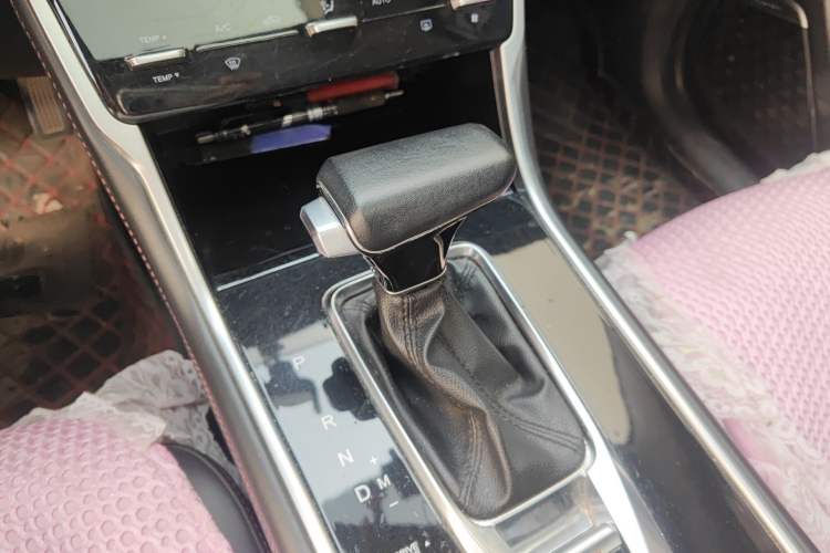 Used CHANGAN CS75 2020 280T DCT Luxury Model China VI Standard
