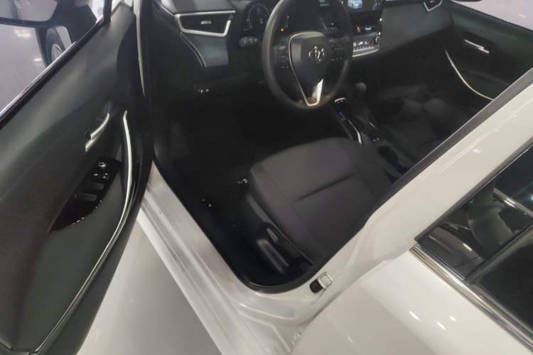 Used Toyota Levin 2023 Revised Version 2.0L Leading Edition