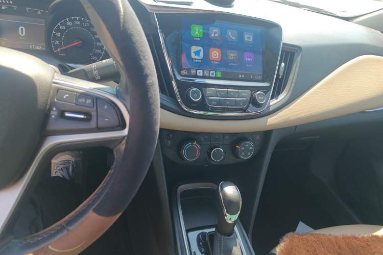 Used Chevrolet Monza 2021 320 Automatic Enjoyment Sunroof Edition Audio And AC Panel