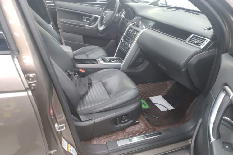 Used Land Rover Discovery Sport 2015 2.0T HSE LUXURY Right Front Seat