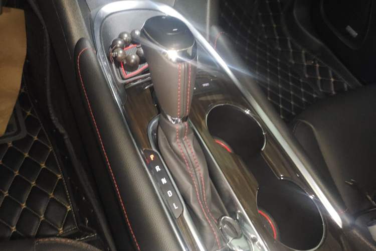 Used Chevrolet Malibu XL 2020 Redline 550T Automatic Smart Edition Gear Lever