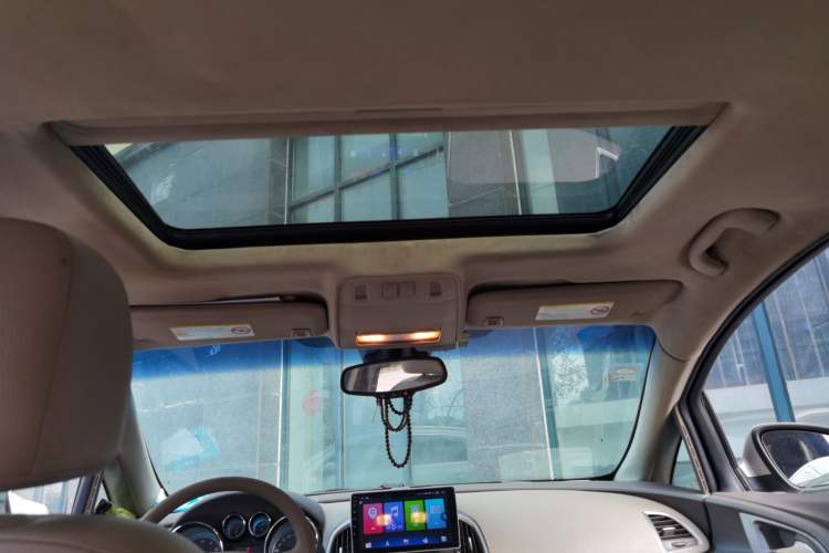 Used Buick GT 2013 GT 1.8L Automatic Fashion Edition Headliner