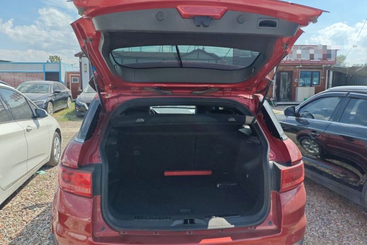 Used Land X7 2015 2.0T Panoramic Prestige Edition
