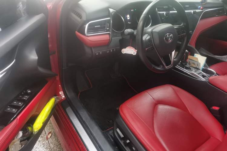 Used Toyota Camry 2019 2.5S FENGSHANG Version China V Standard Driver Seat