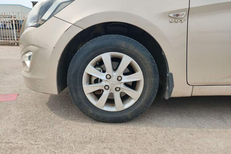 Used Hyundai Verna (older generation) 2014 1.4L Manual Smart GLS Trim
