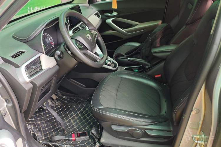 Used Baojun 510 2017 1.5L Automatic Fashion Model
