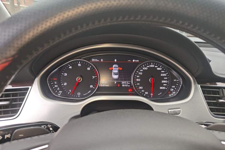 Used Audi A8 2013 A8L 45 TFSI quattro Comfort model
