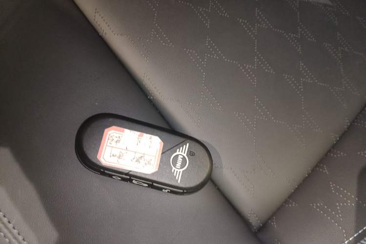 Used MINI Electric MINI COOPER 2025 456km COOPER E Classic Style